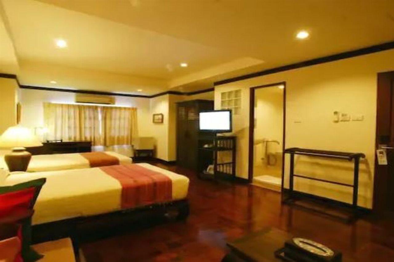 Cucumber Inn Suite Pattaya Exterior photo